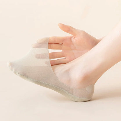 Silk Serene™ Transparent anti-slip socks