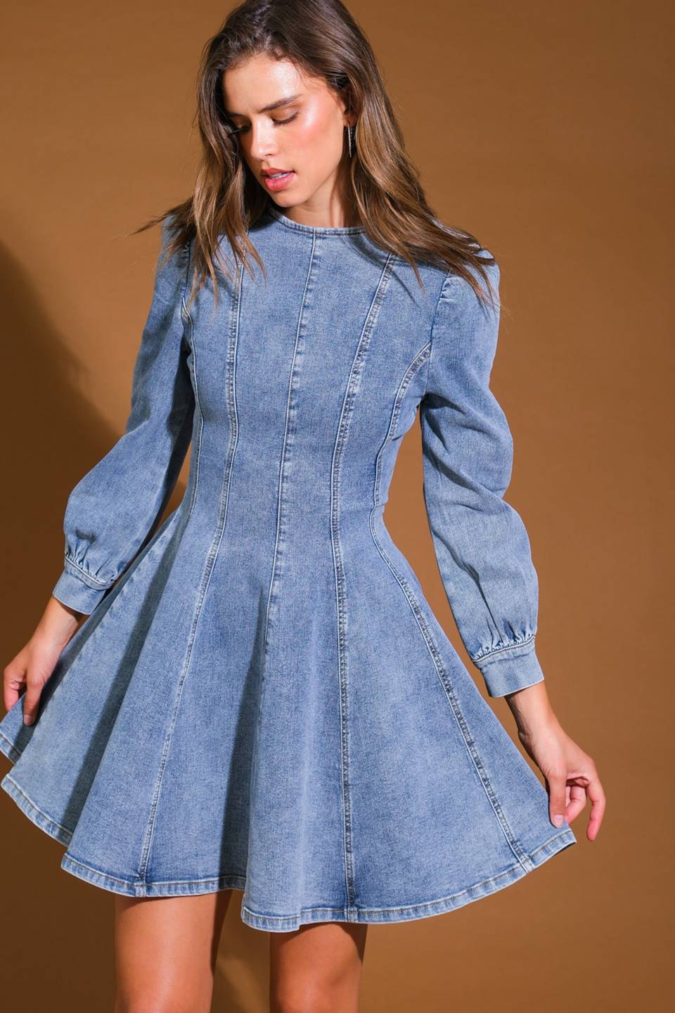 Lara Valdarno™ Versatile Mini Dress for Everyday Outings