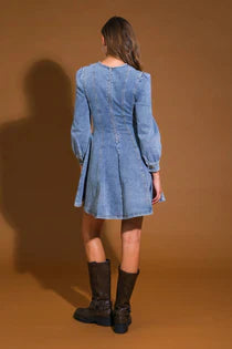 Lara Valdarno™ Versatile Mini Dress for Everyday Outings