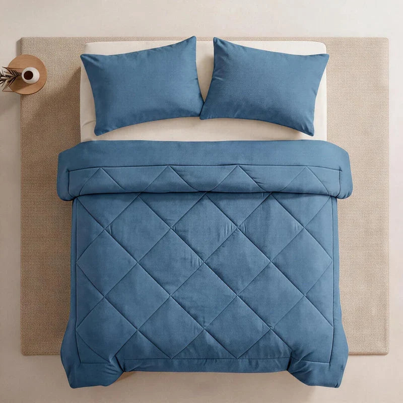 Lumvella™ Elegant 3-Piece Comforter Set with Breathable Shams