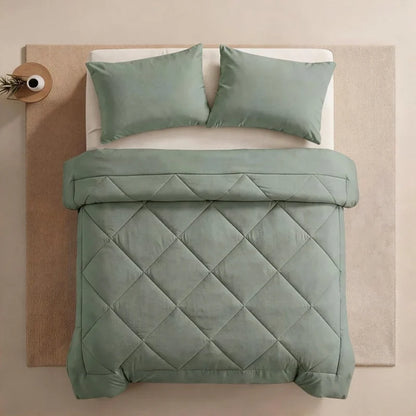 Lumvella™ Elegant 3-Piece Comforter Set with Breathable Shams