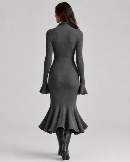 Quirina Spinola™ Elegant Bell Sleeve Dress for Effortless Style