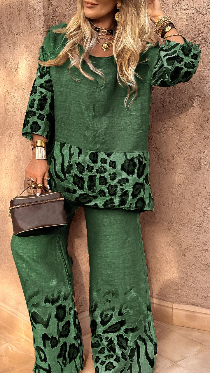 Tania Vassalli™ Elegant Leopard Suit for Special Occasions