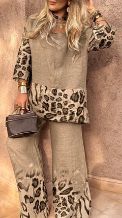 Tania Vassalli™ Elegant Leopard Suit for Special Occasions